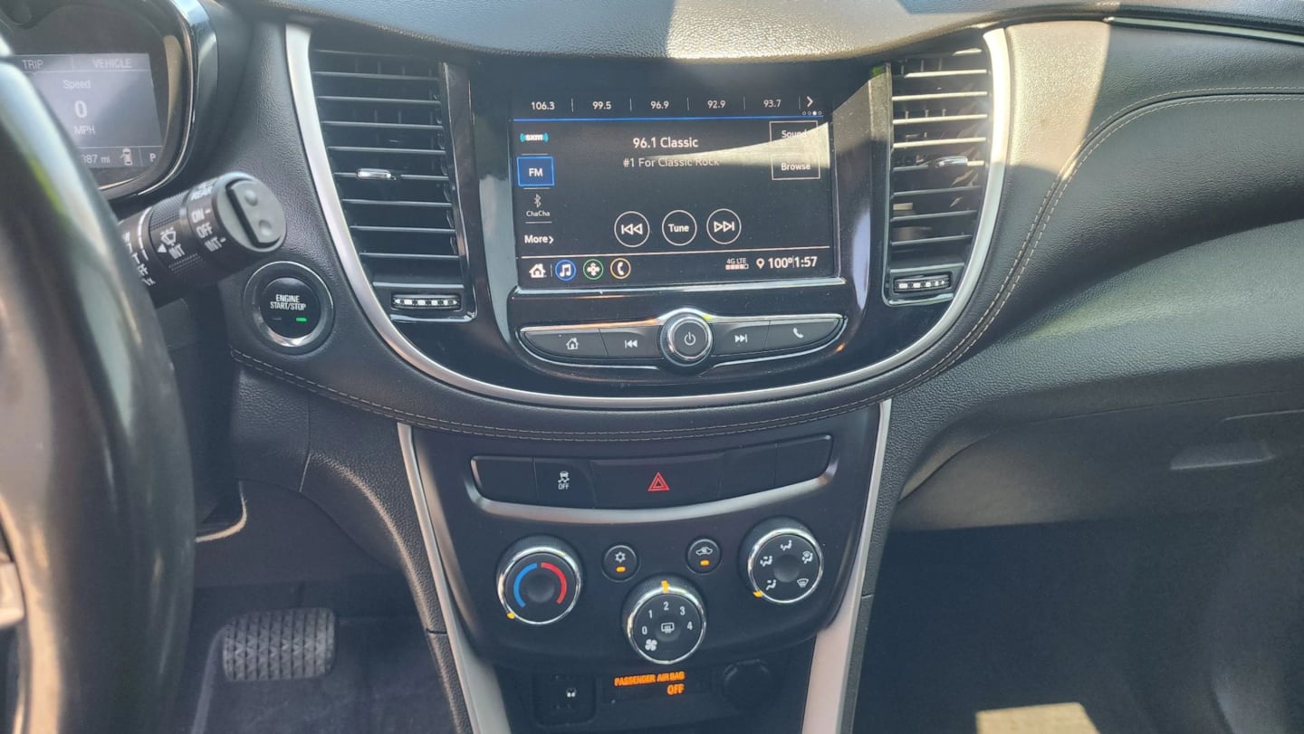 2020 Chevrolet Trax LT - Photo 25