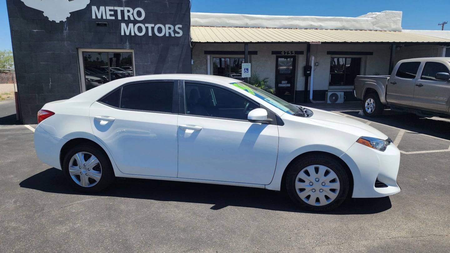 Toyota Corolla photo 3