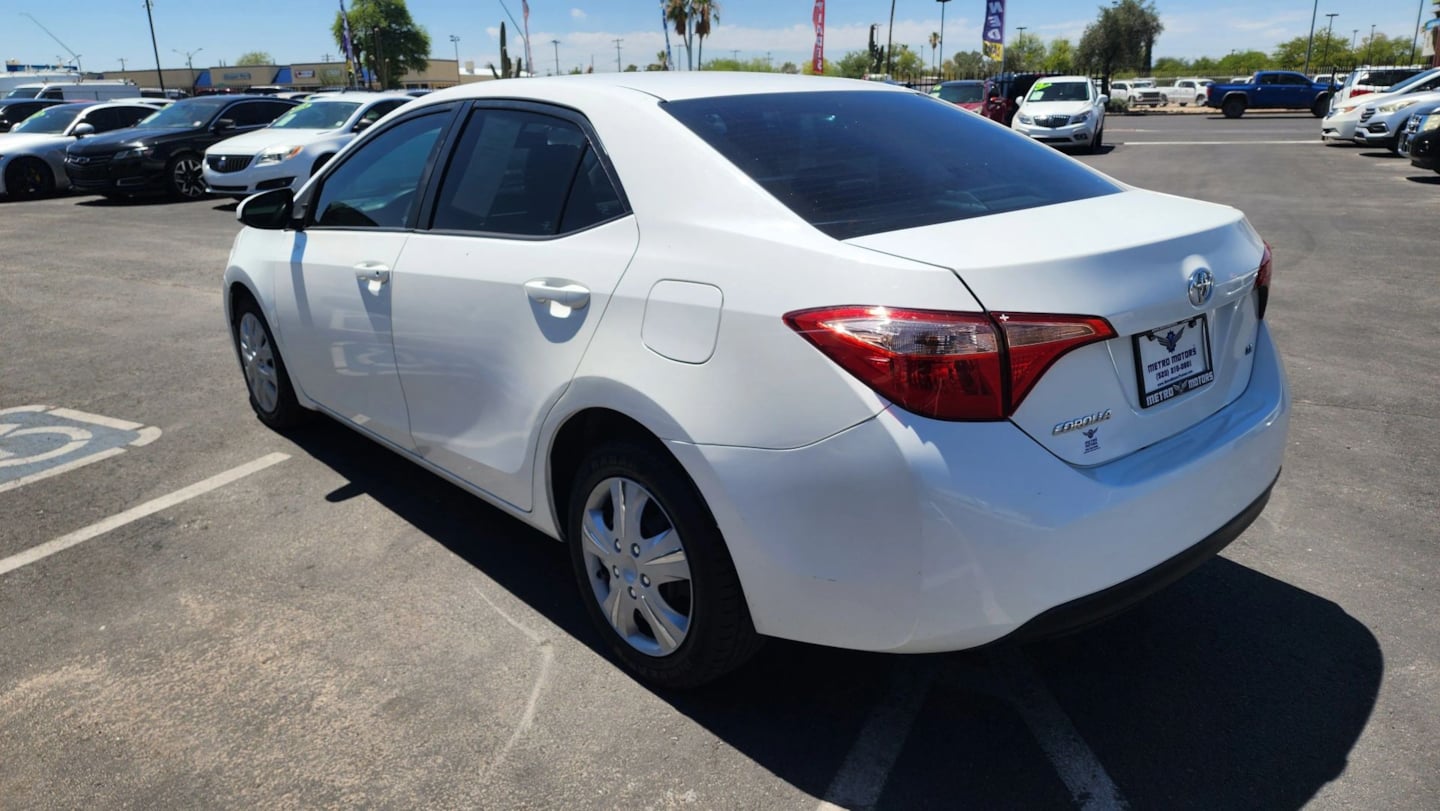 Toyota Corolla photo 6