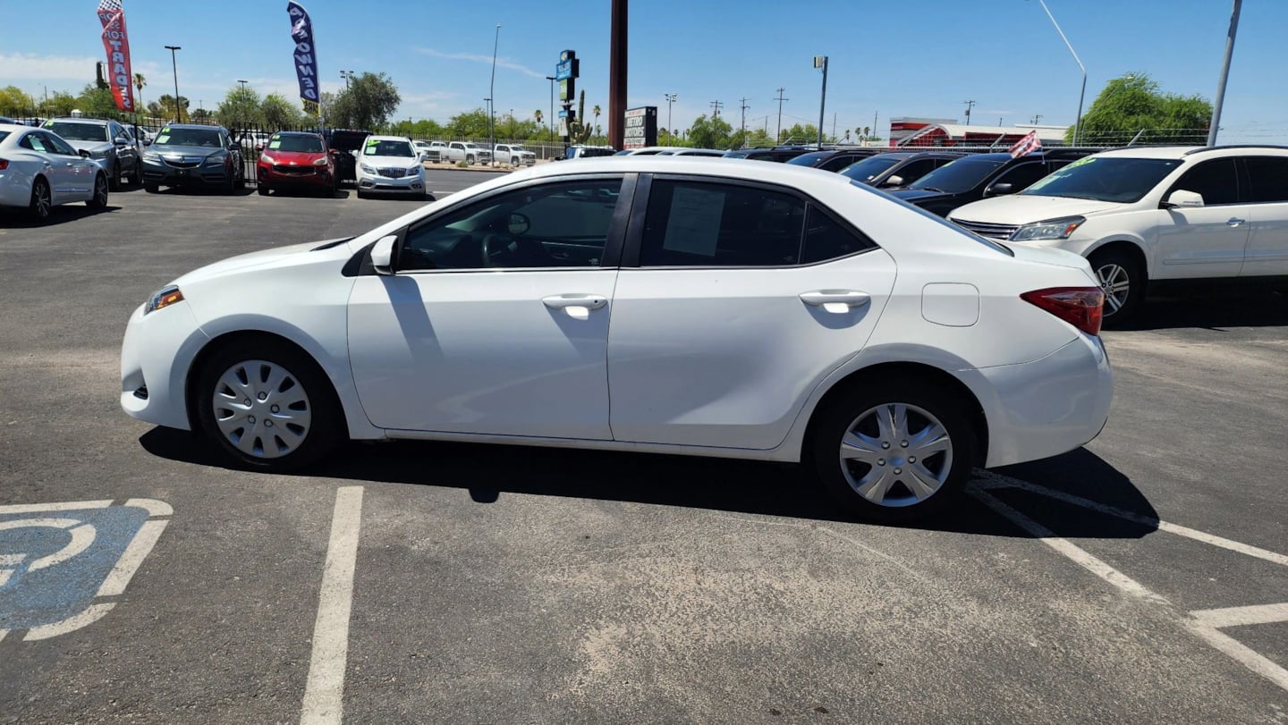 Toyota Corolla photo 7