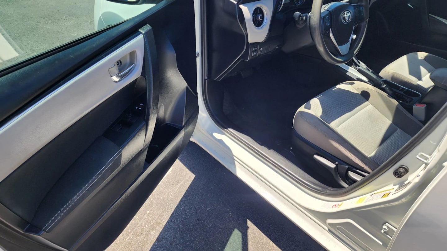 Toyota Corolla photo 10