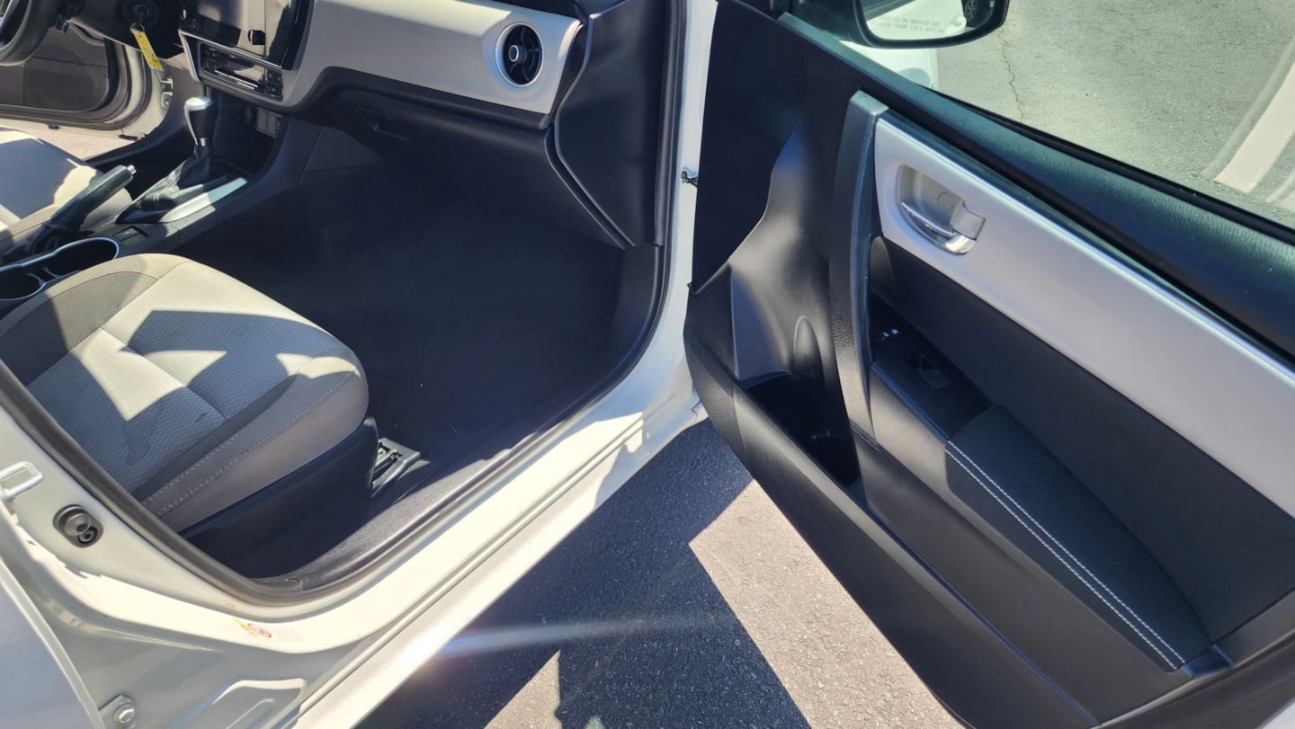 Toyota Corolla photo 16