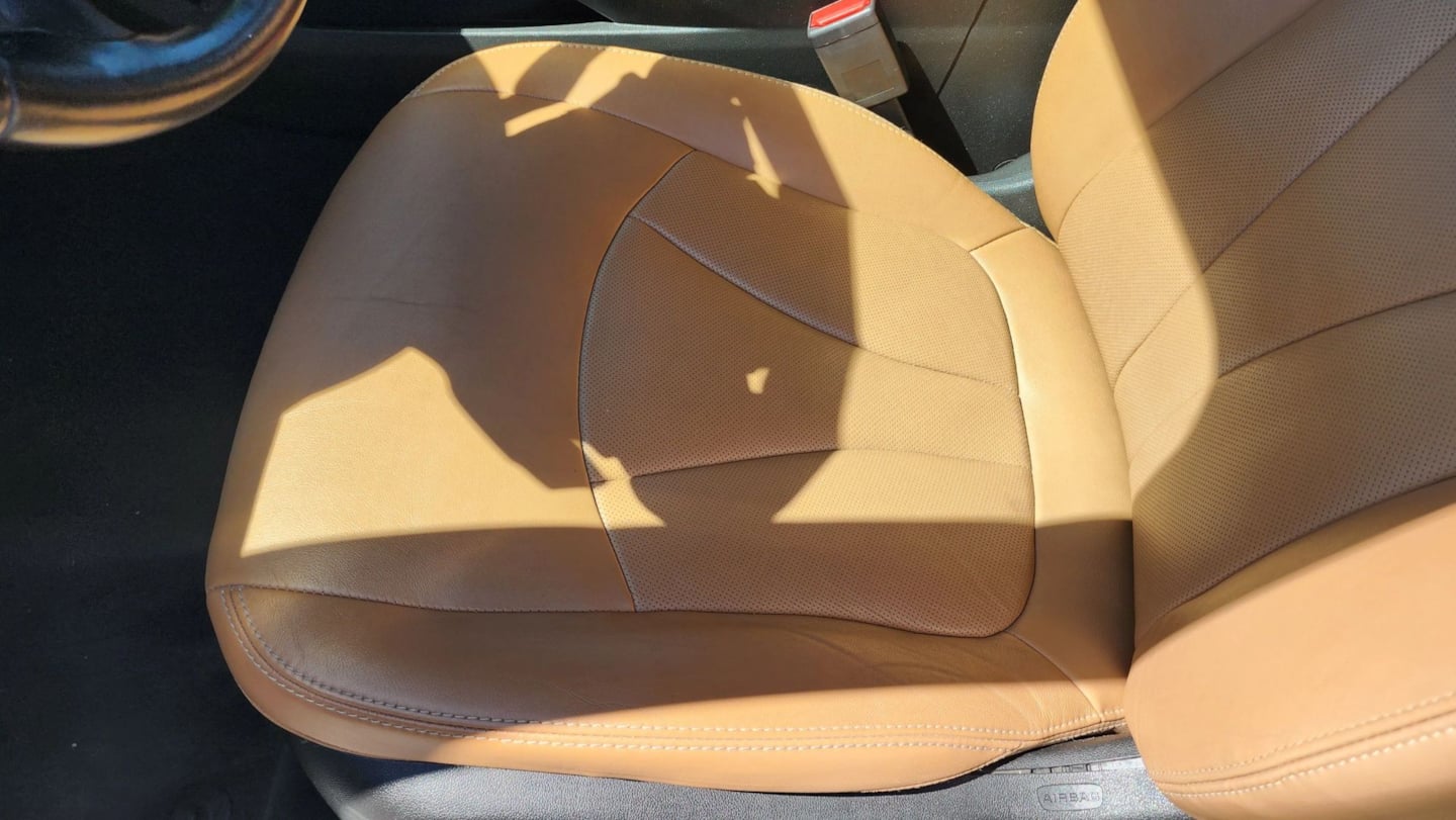 Buick LaCrosse photo 11