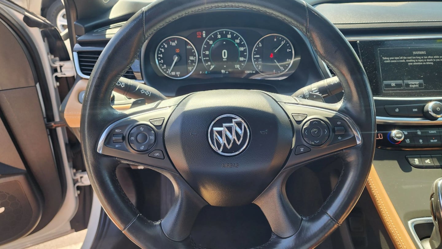 Buick LaCrosse photo 24