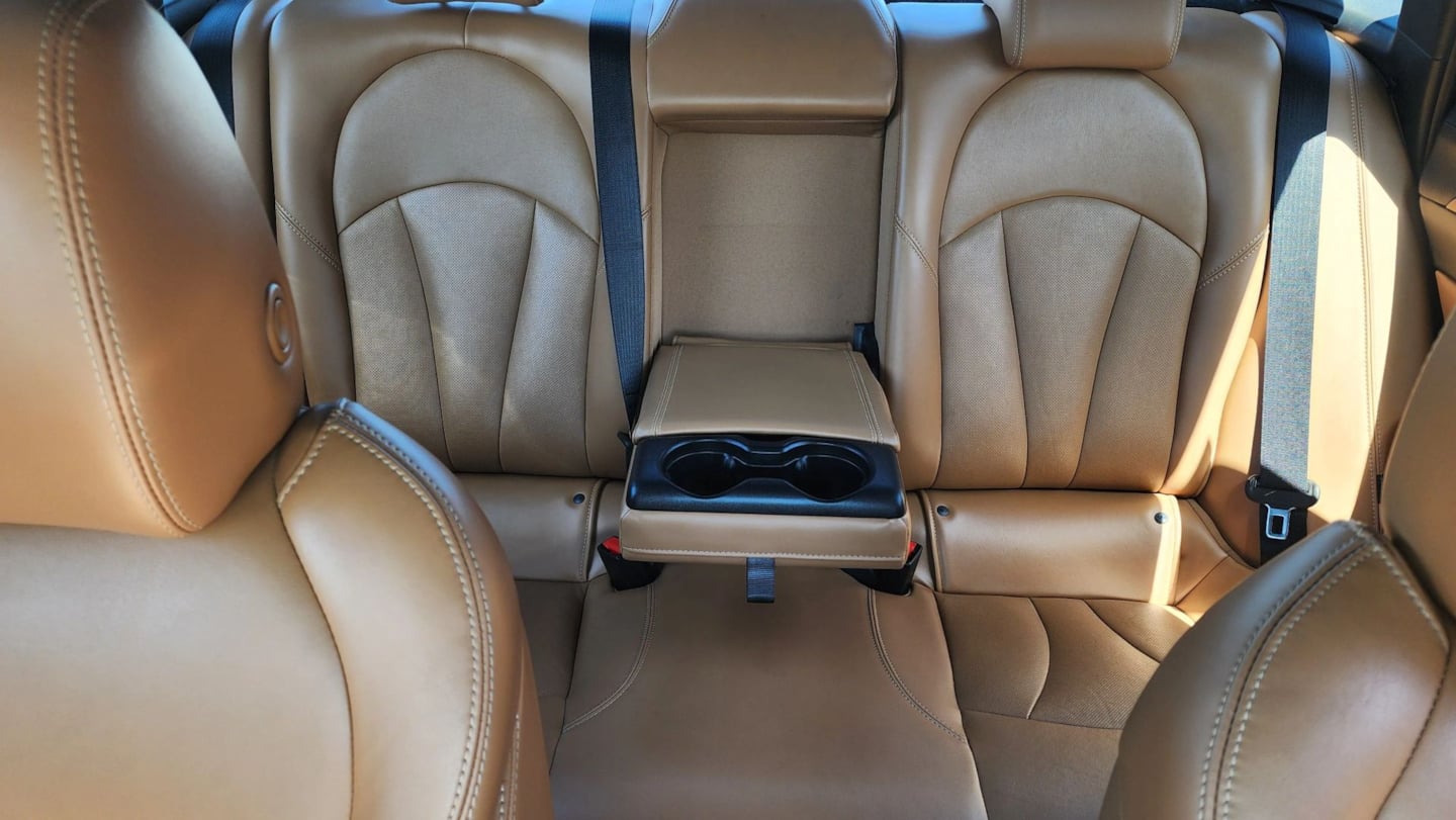 Buick LaCrosse photo 32