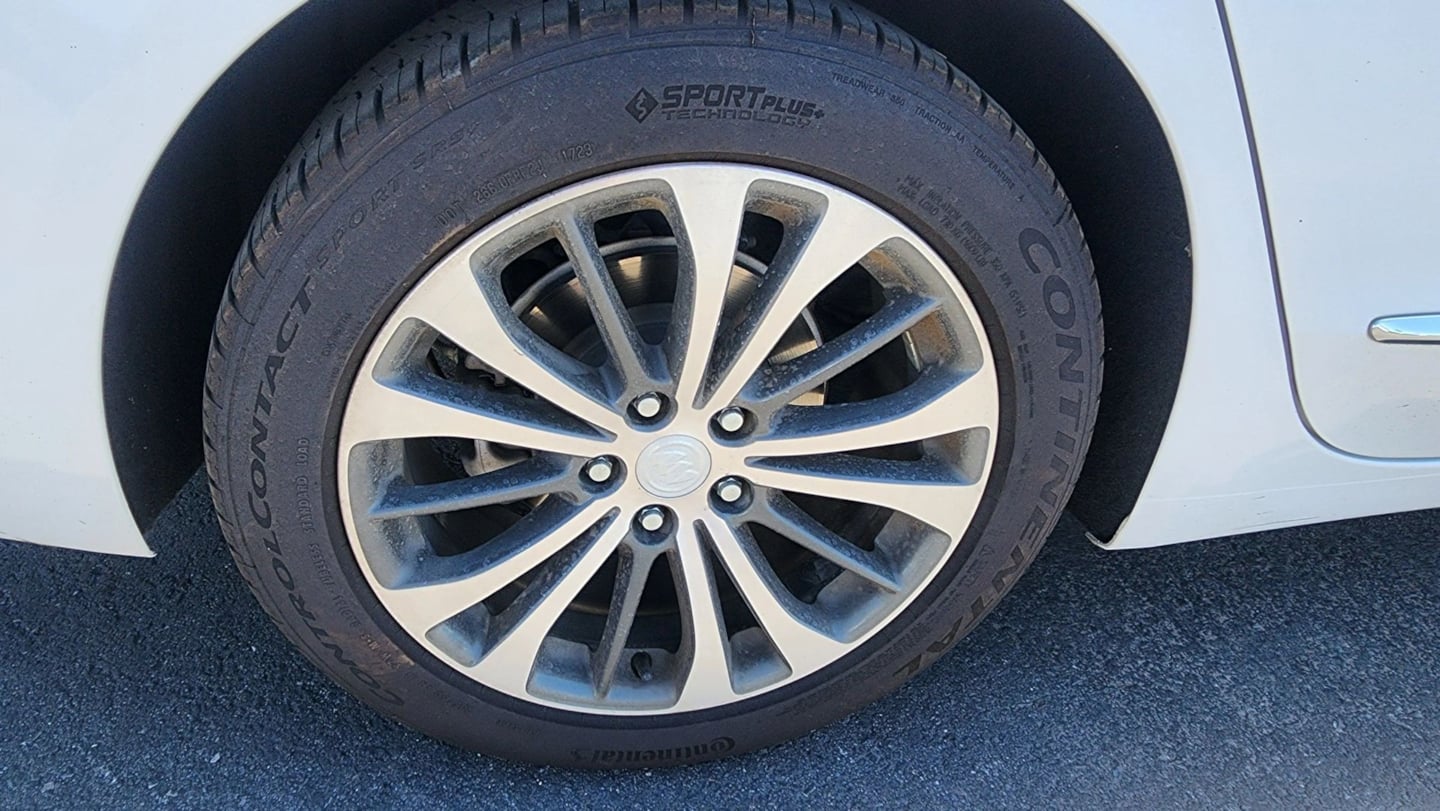 Buick LaCrosse photo 49