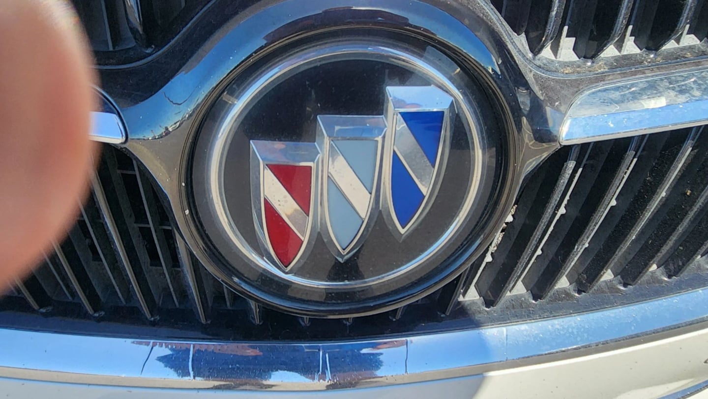 Buick LaCrosse photo 57
