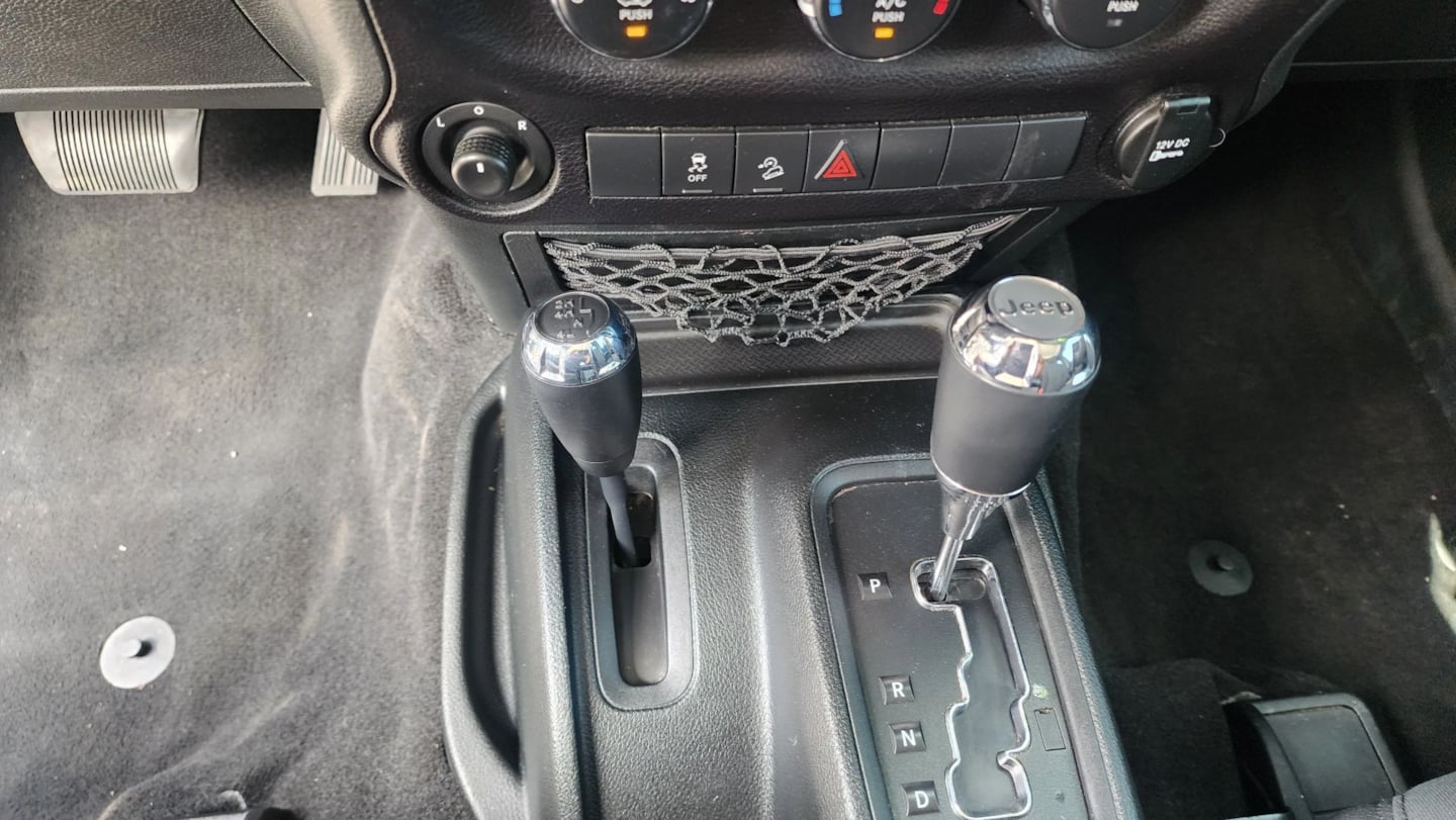 Jeep Wrangler JK photo 20