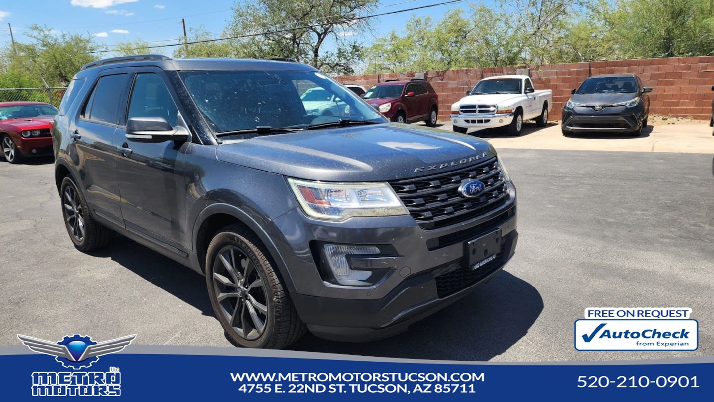 2017 Ford Explorer XLT 4WD's photo