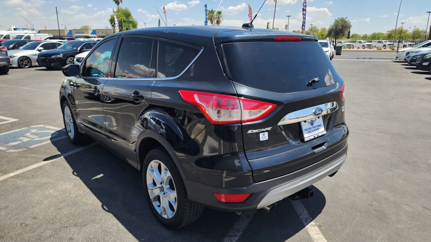 Ford Escape photo 6