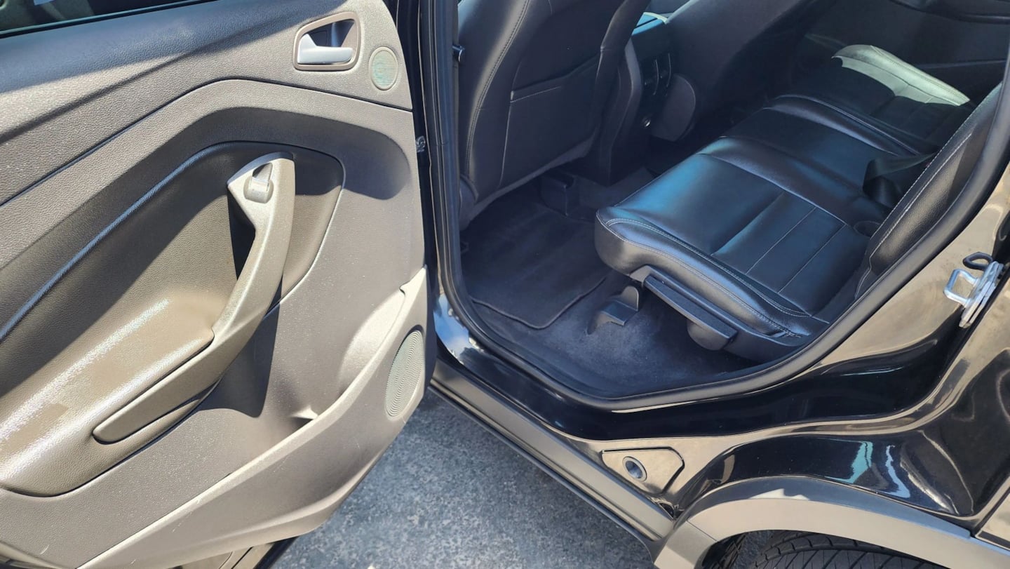Ford Escape photo 12