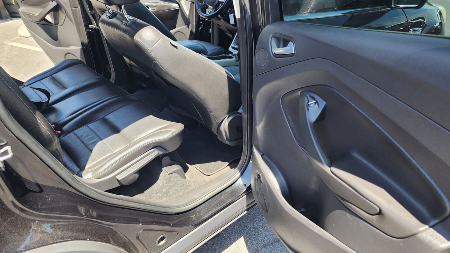 Ford Escape photo 14