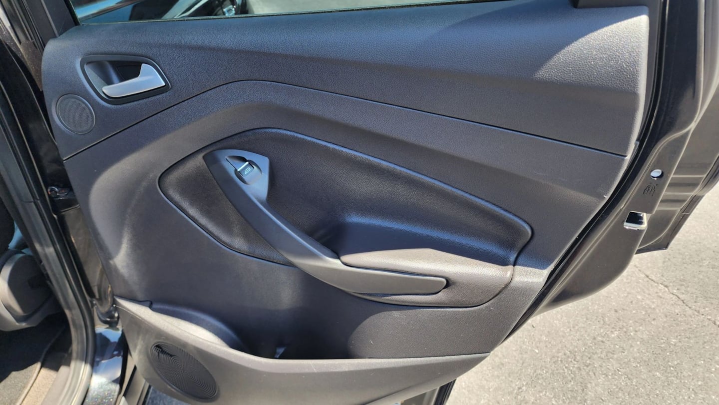 Ford Escape photo 21