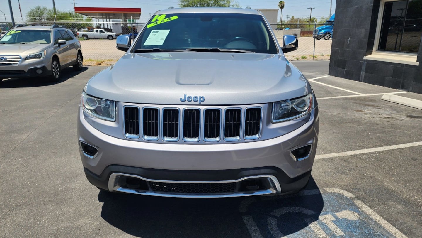 Jeep Grand Cherokee photo 9