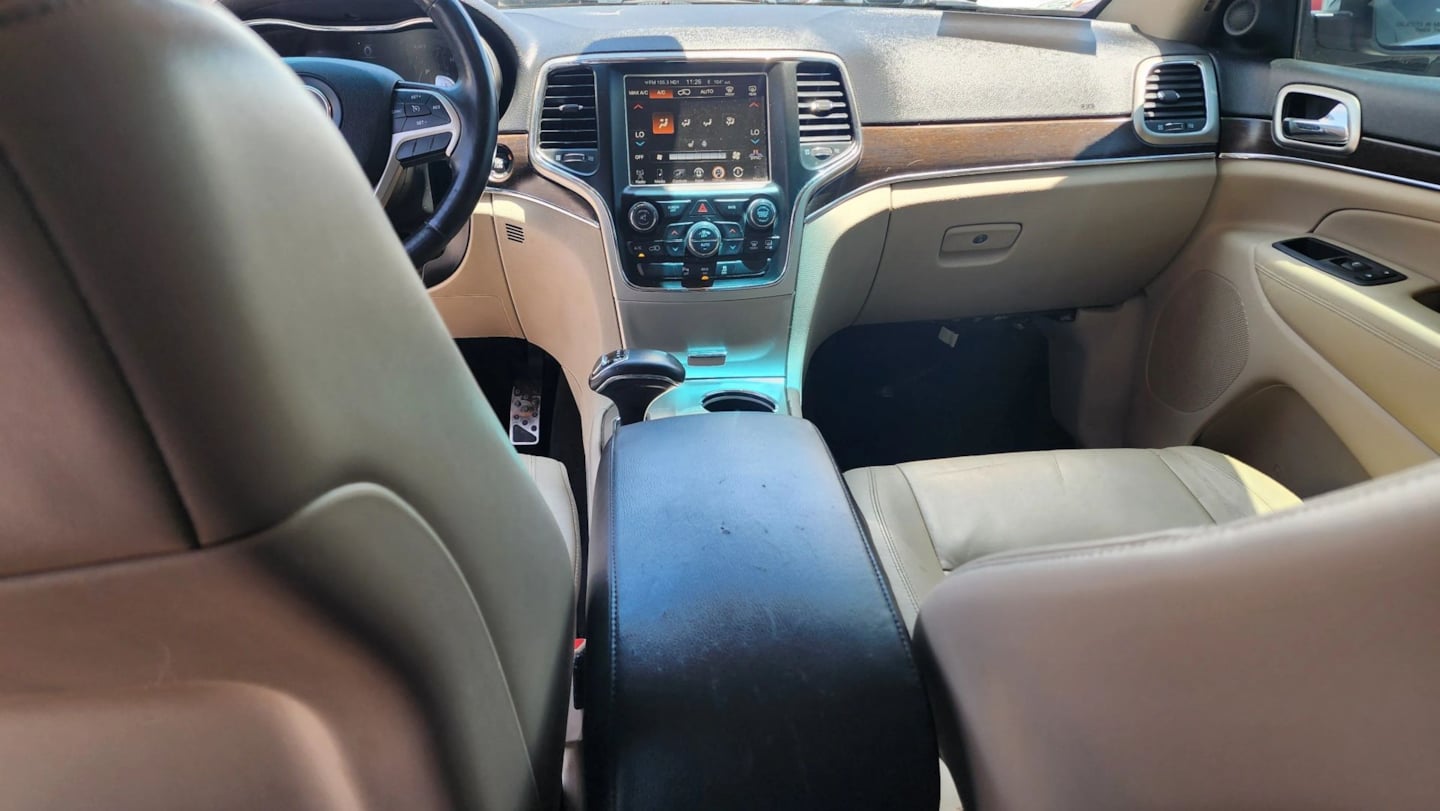 Jeep Grand Cherokee photo 34