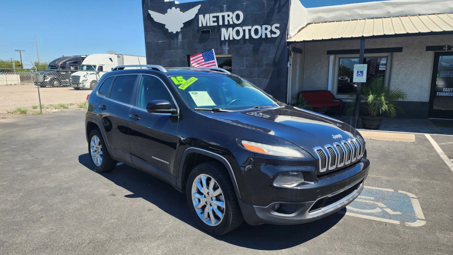Jeep Cherokee photo 2