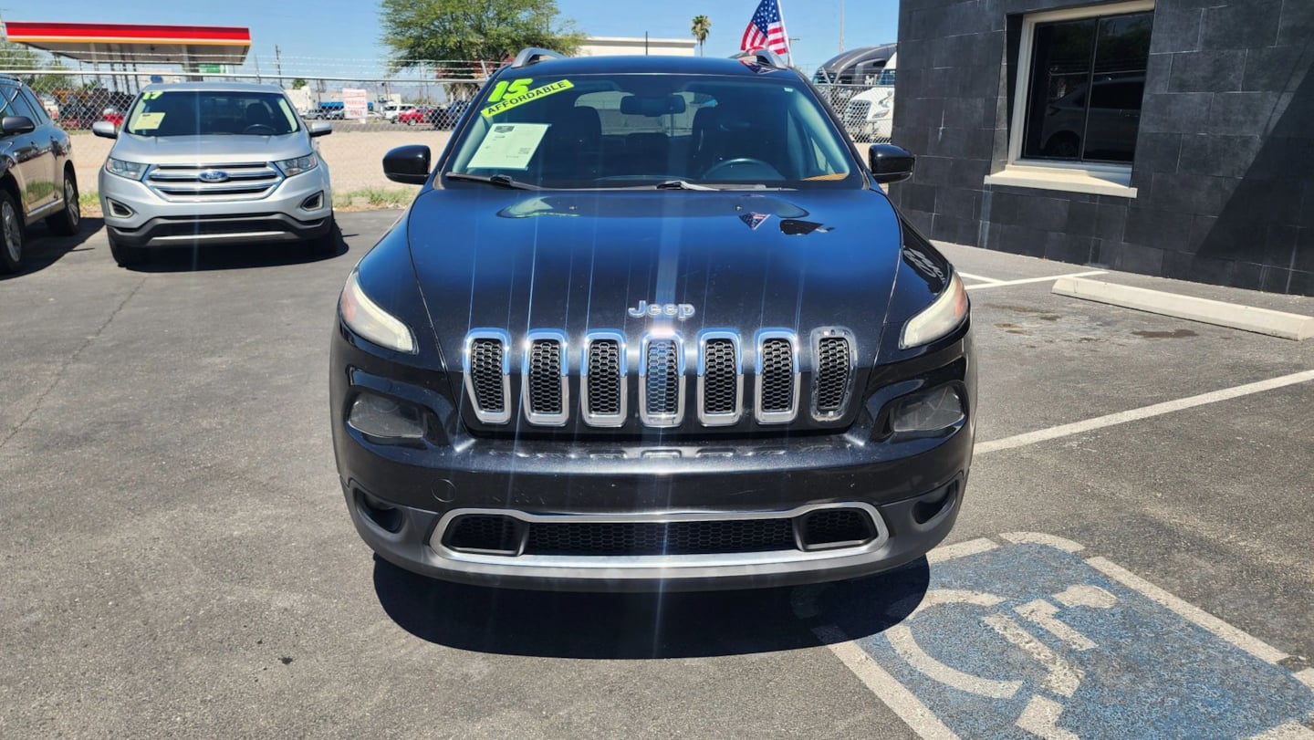 Jeep Cherokee photo 9