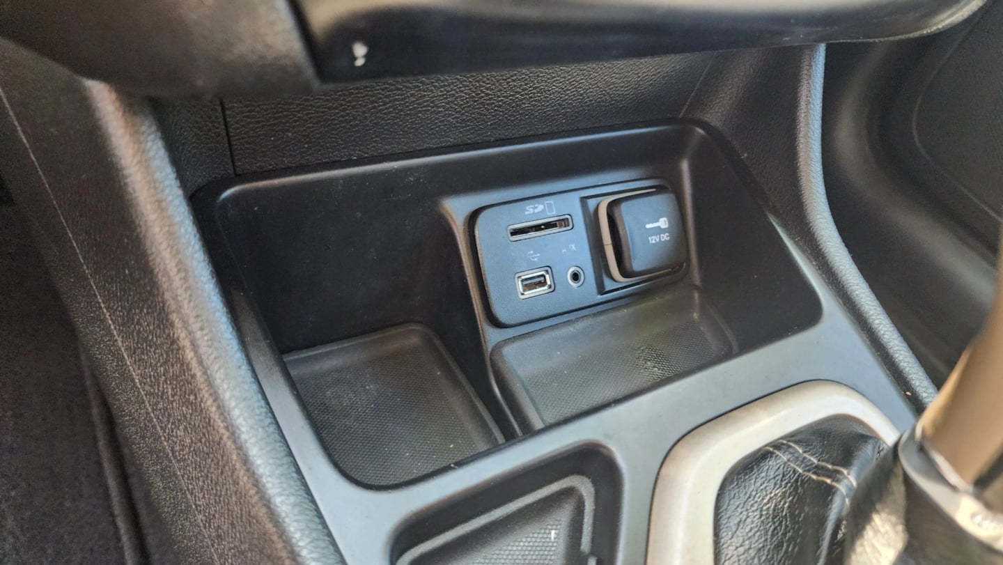 Jeep Cherokee photo 28