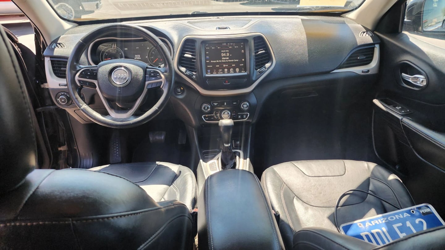 Jeep Cherokee photo 33