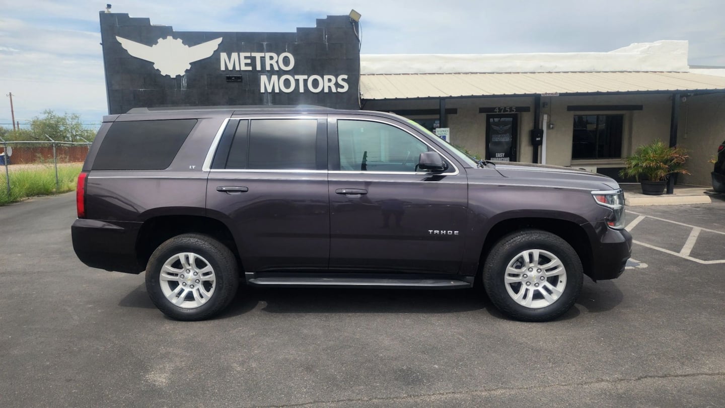 Chevrolet Tahoe photo 3