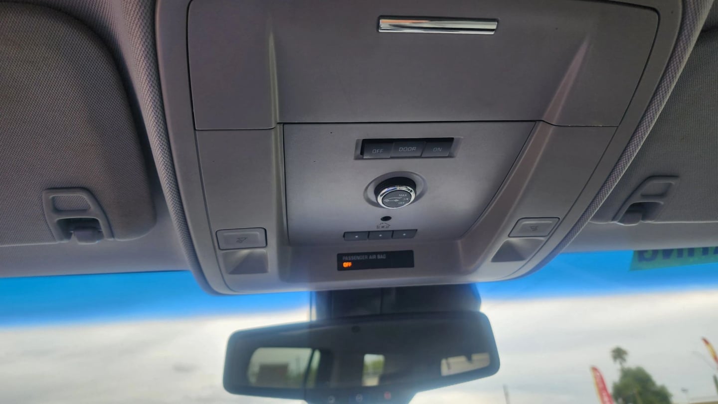 Chevrolet Tahoe photo 27