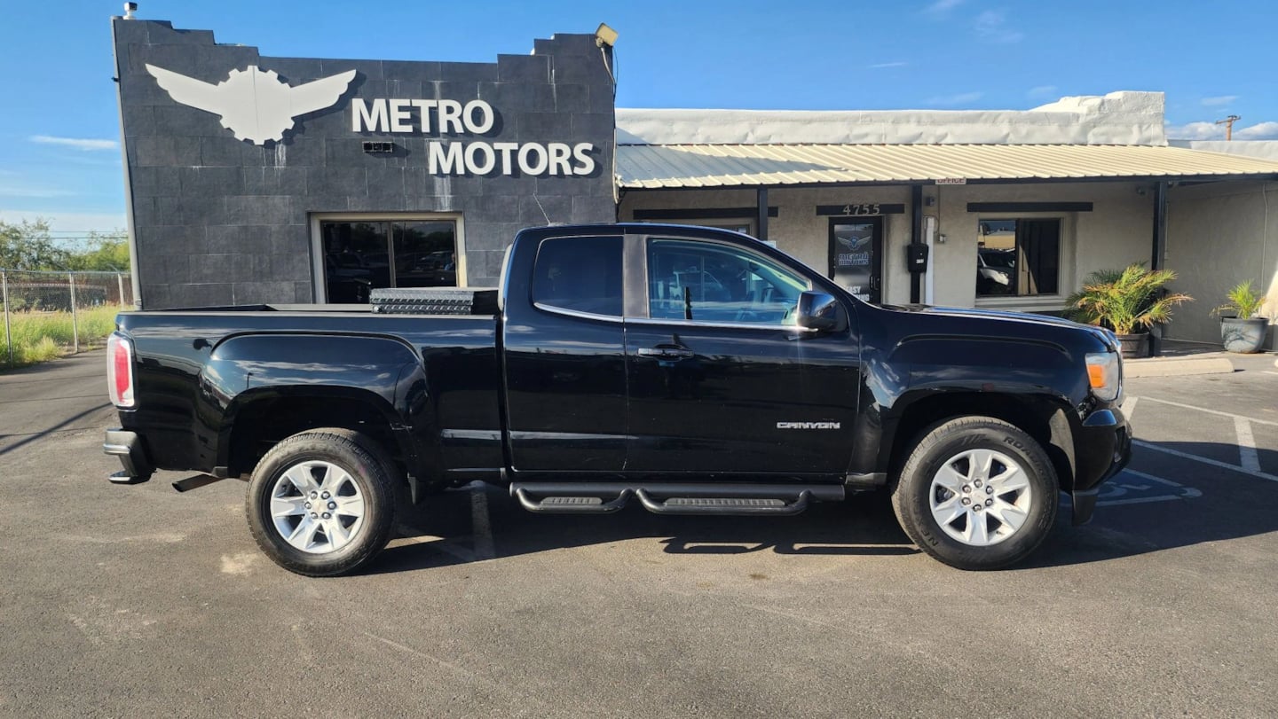 GMC Canyon photo 3