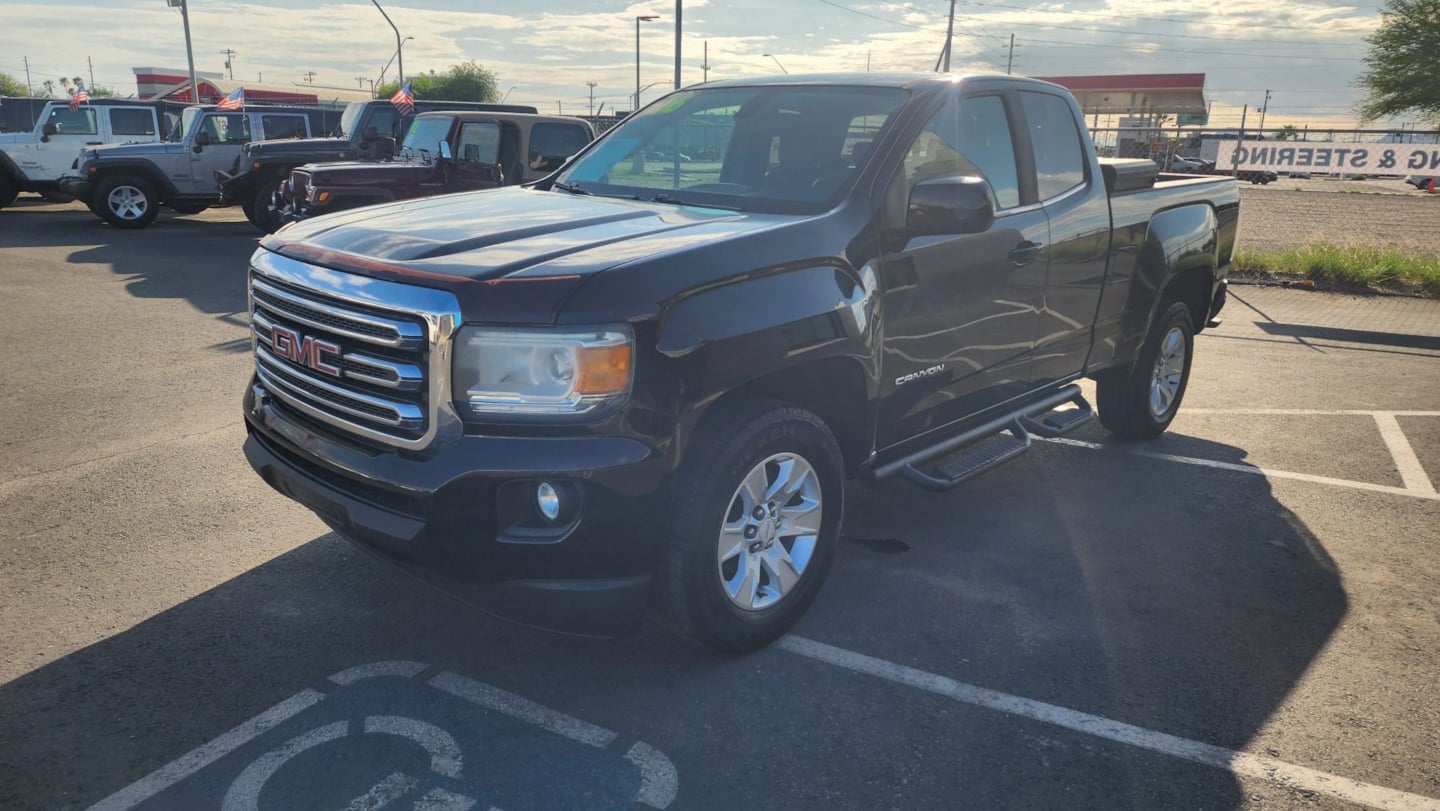 GMC Canyon photo 8