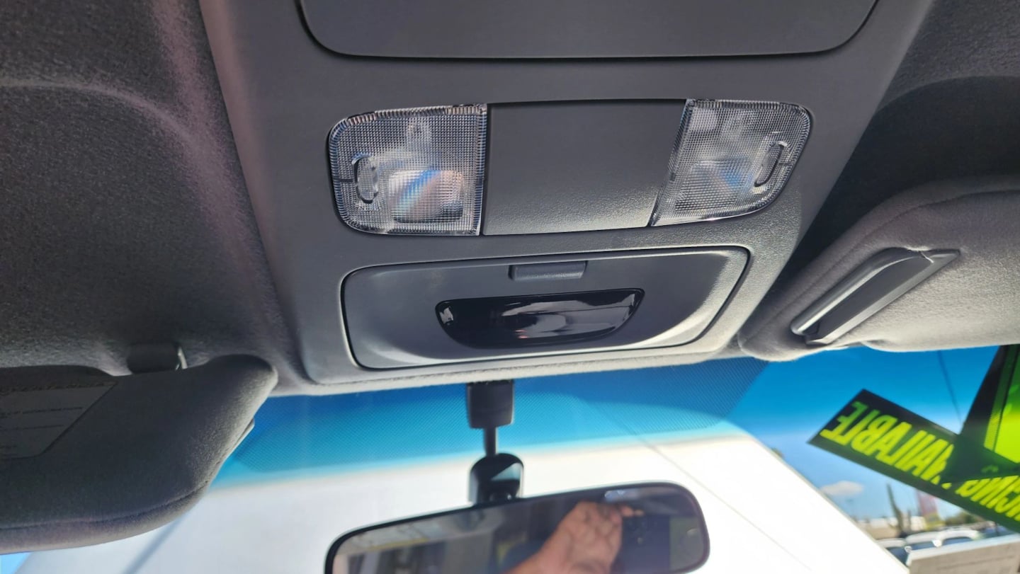 Toyota Tacoma photo 28