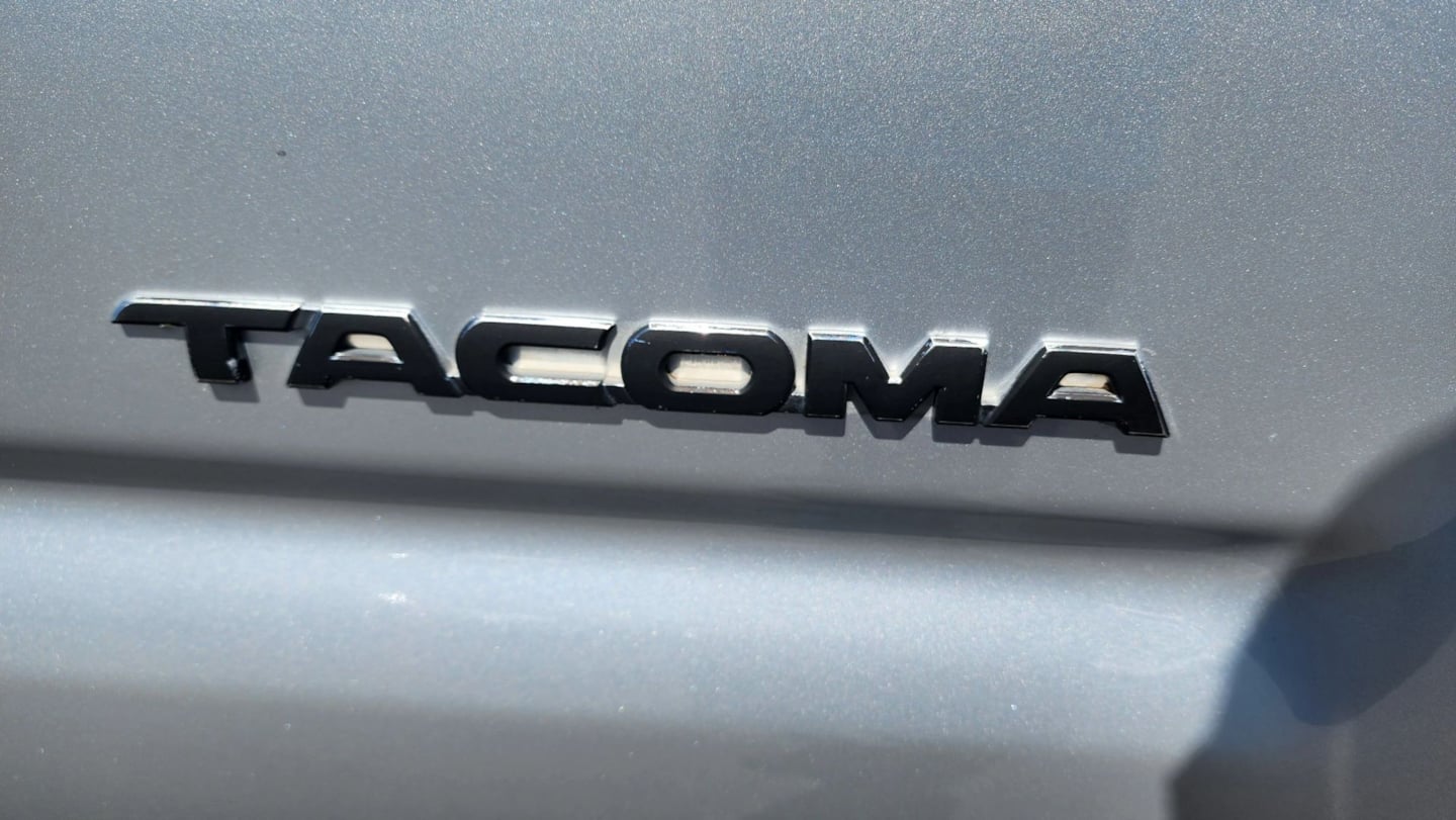 Toyota Tacoma photo 63