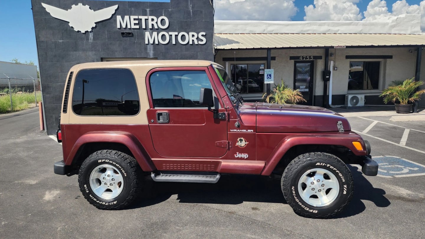 Jeep Wrangler photo 3