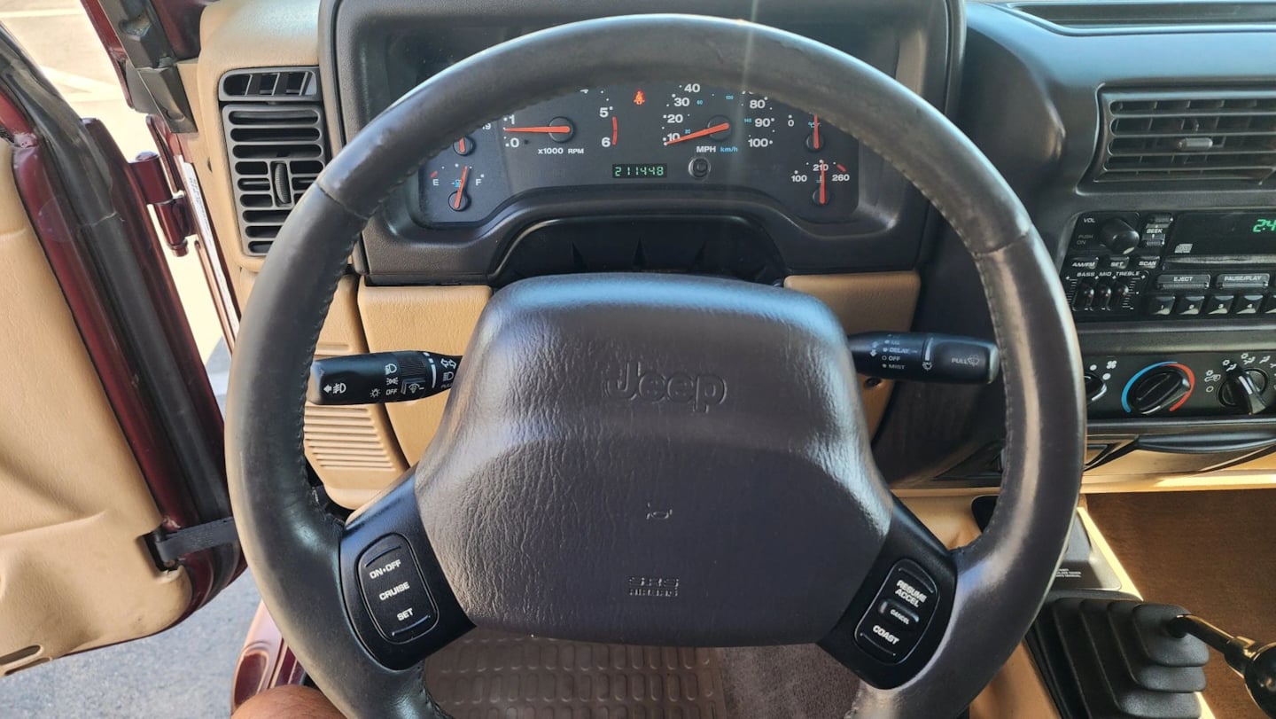 Jeep Wrangler photo 21
