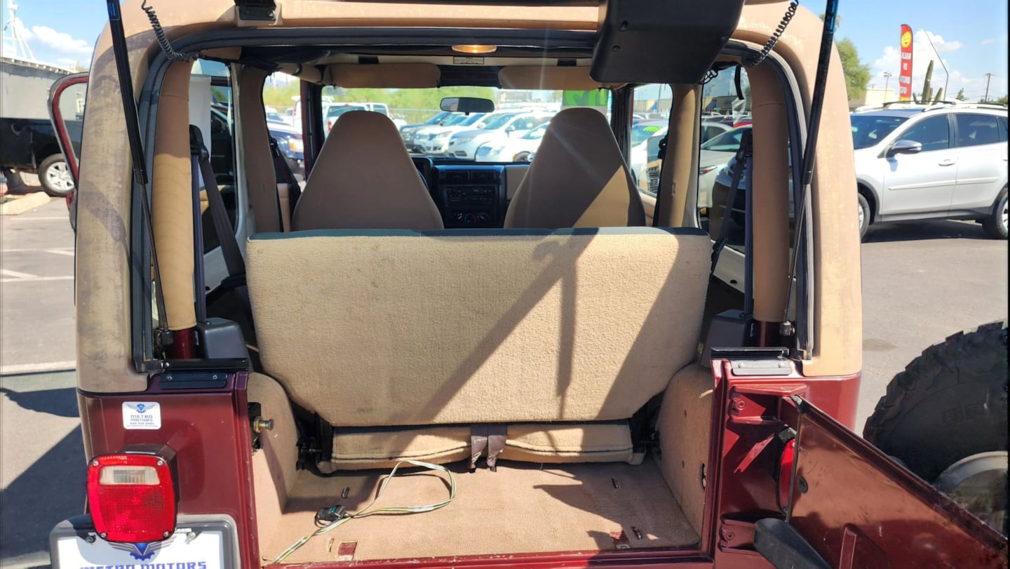 Jeep Wrangler photo 29
