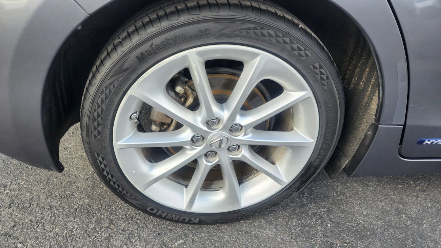 Lexus CT photo 48
