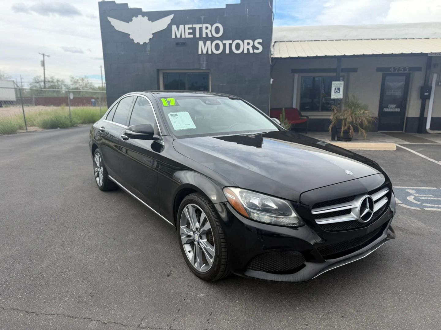 Mercedes-Benz C300 photo 2