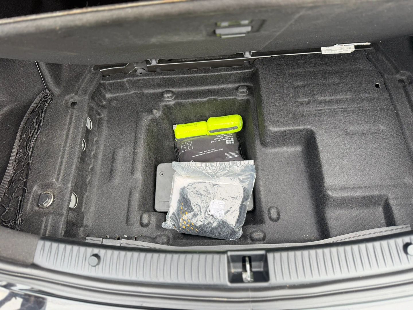 Mercedes-Benz C300 photo 41