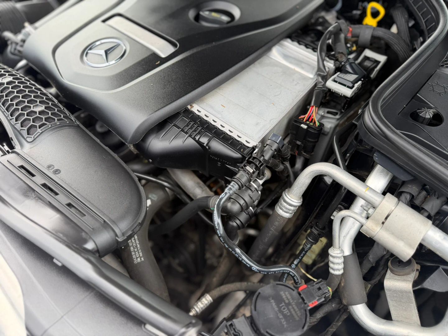 Mercedes-Benz C300 photo 49