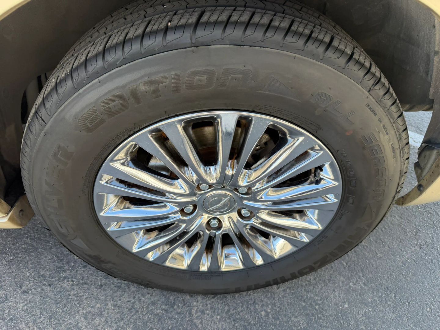 Chrysler Town and Country photo 46