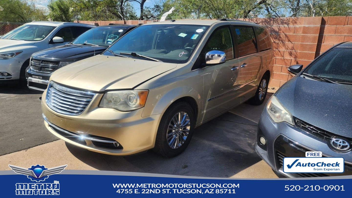 2011 Chrysler Town & Country Limited