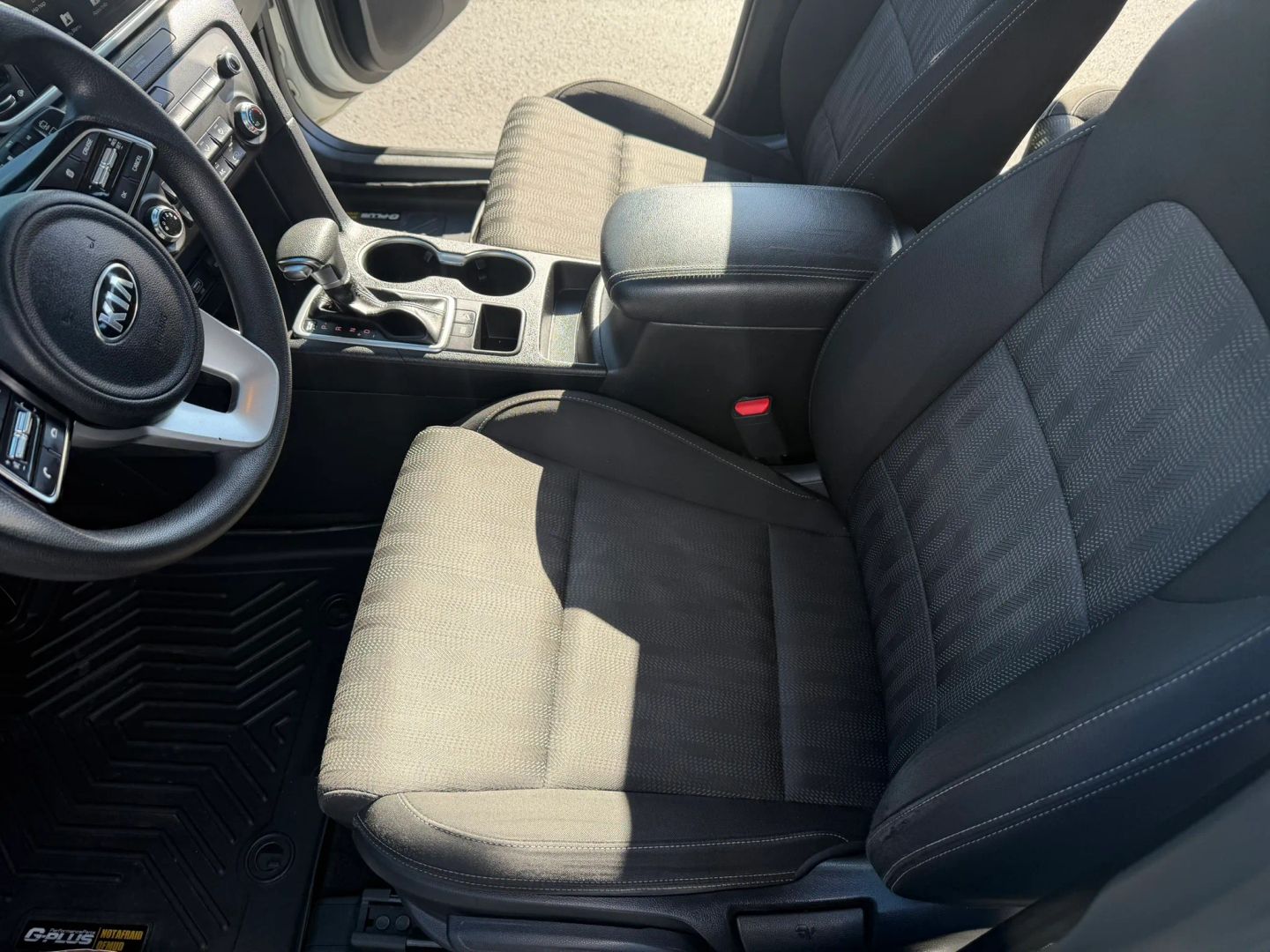 Kia Sportage photo 13