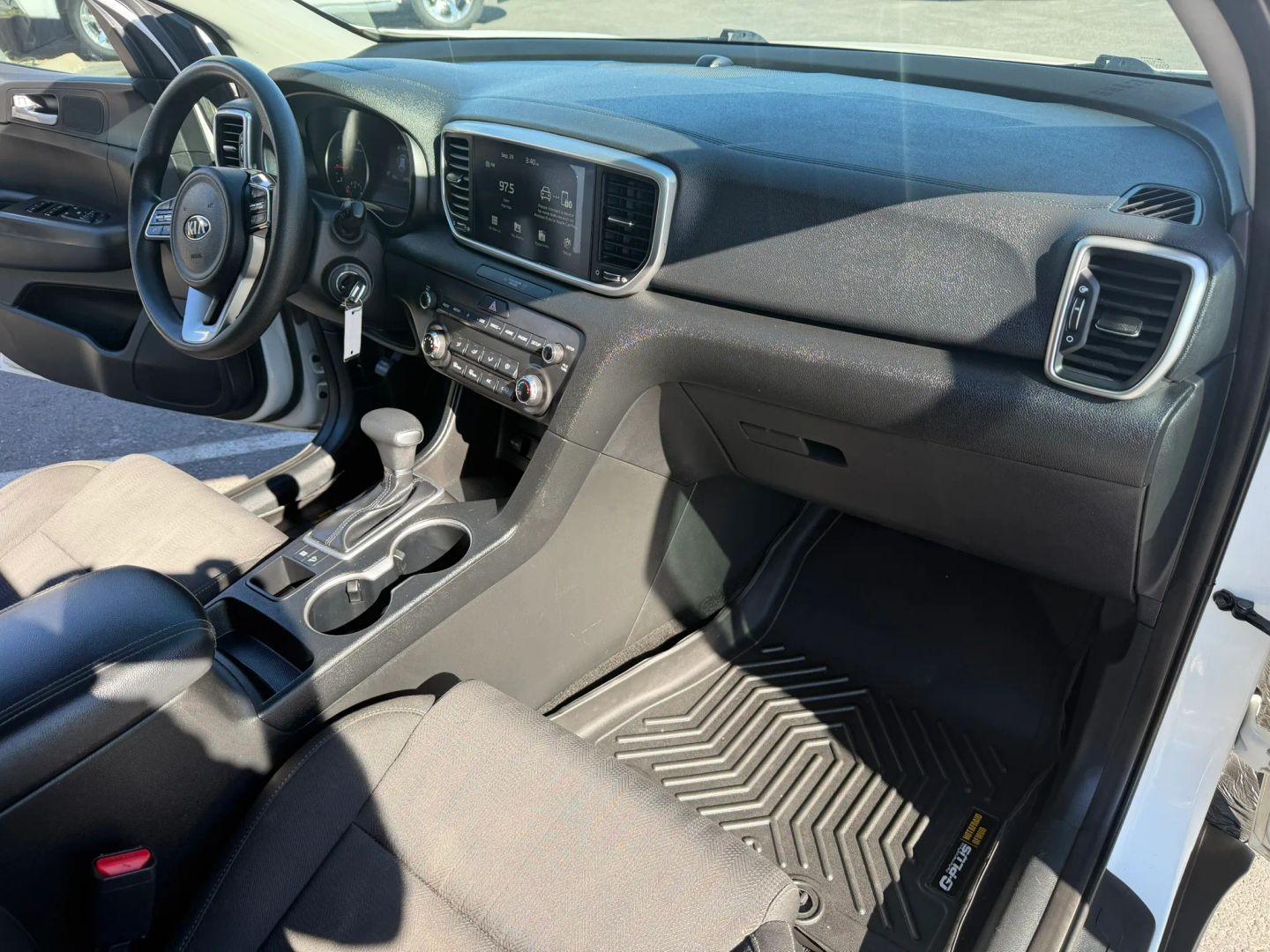 Kia Sportage photo 16