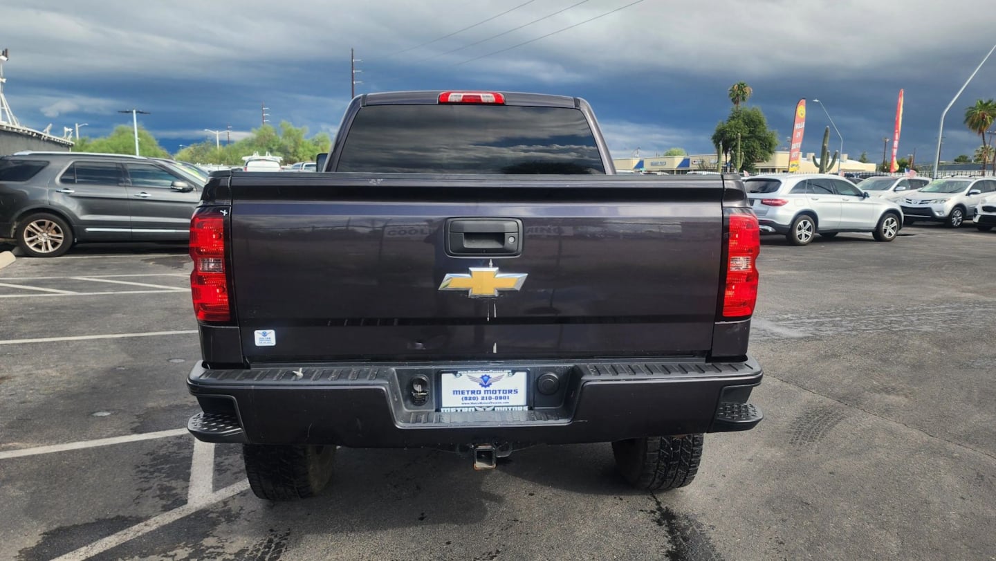 Chevrolet Silverado photo 5
