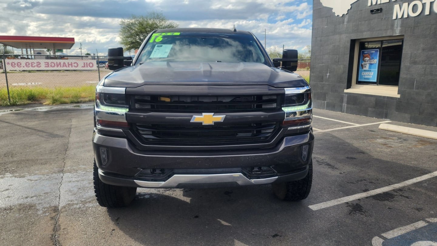 Chevrolet Silverado photo 9