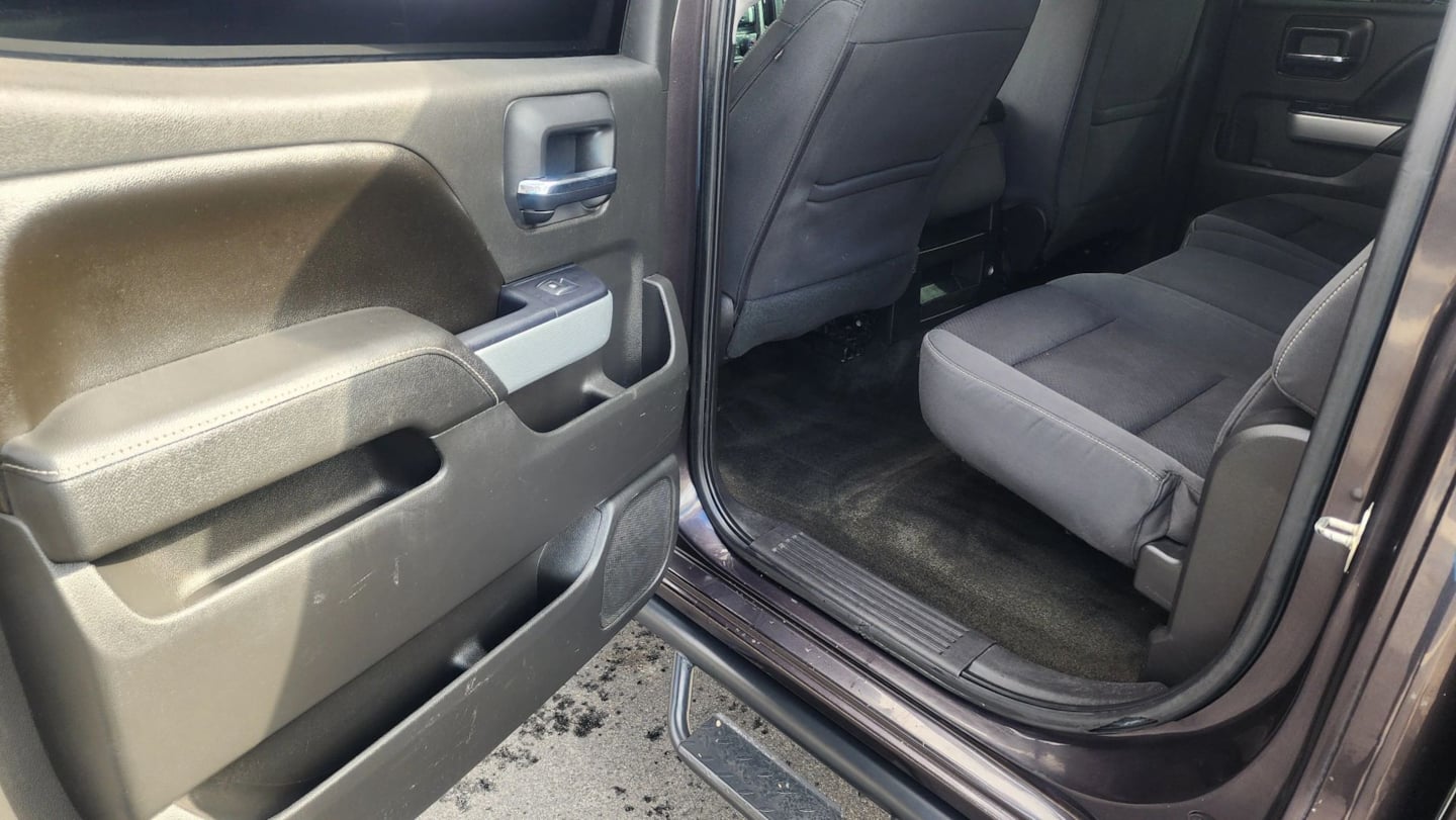 Chevrolet Silverado photo 12