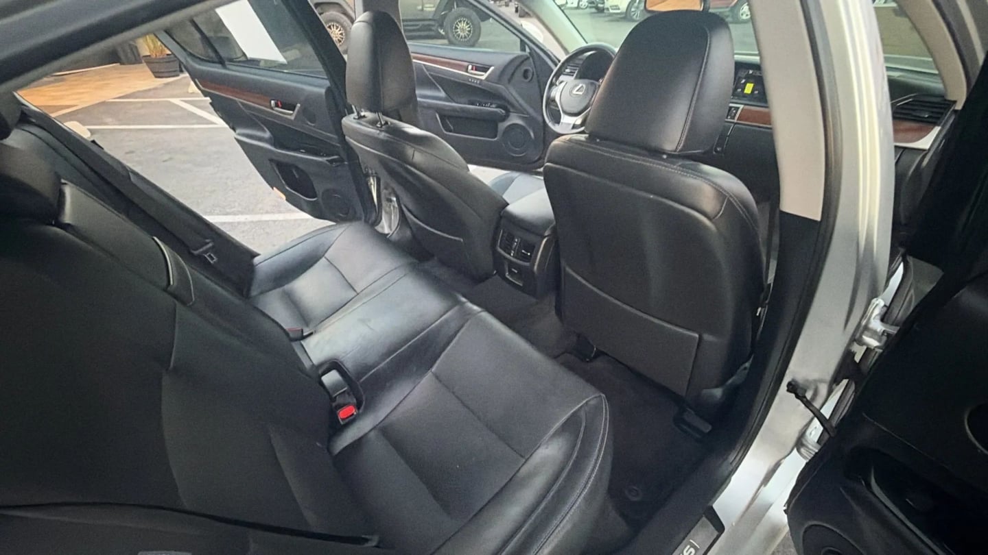 Photo 25 of this Lexus GS 350