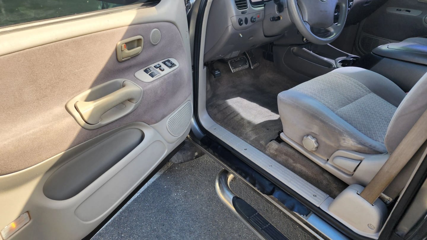 Photo 11 of this Toyota Tundra