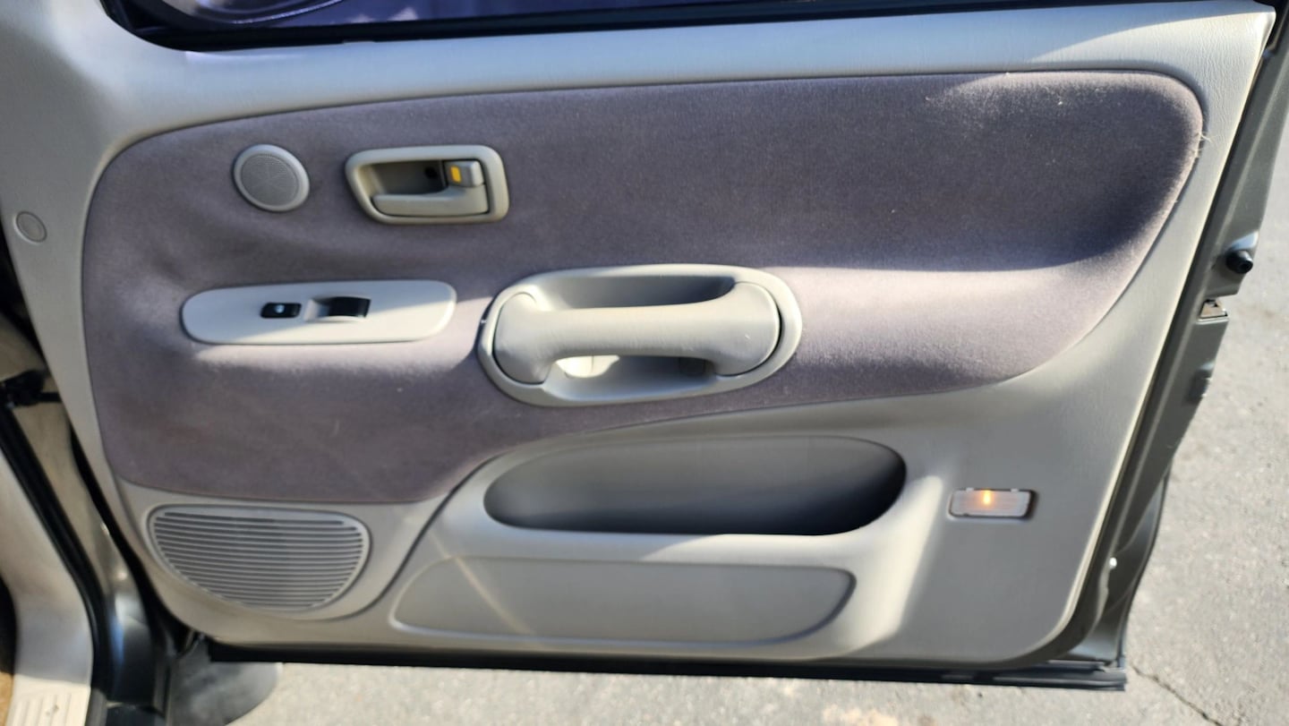 Photo 19 of this Toyota Tundra