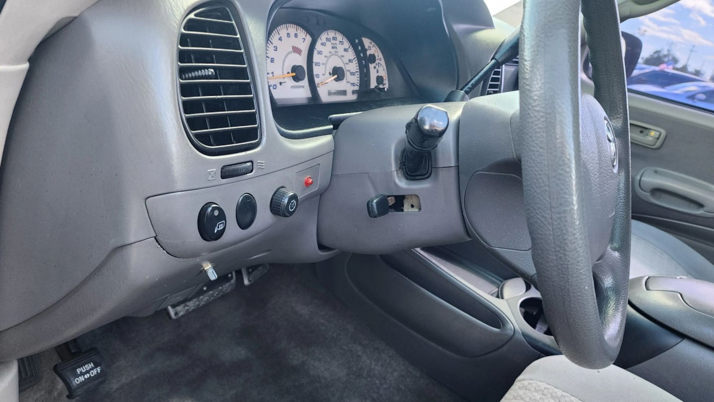 Photo 29 of this Toyota Tundra