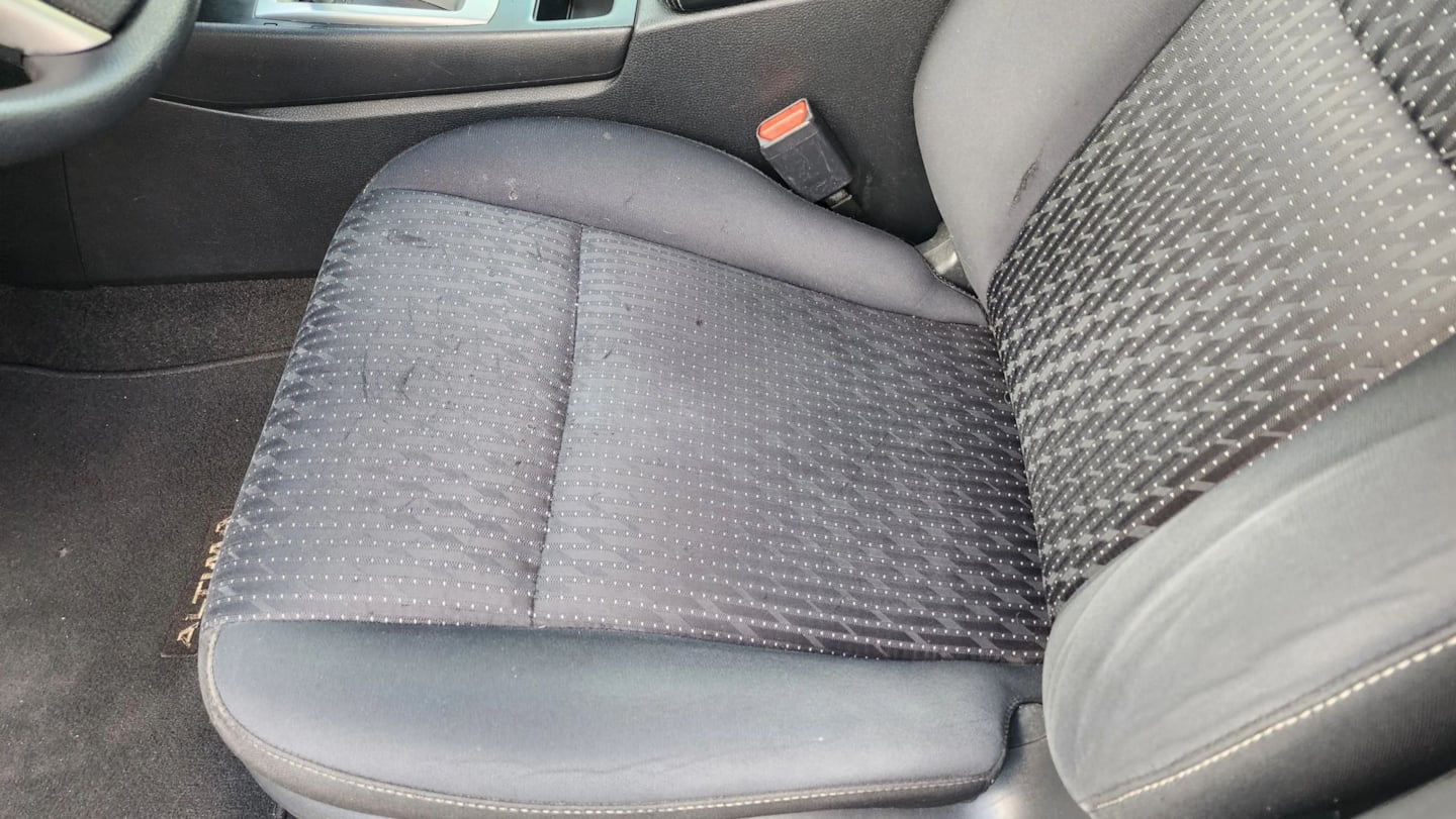 Photo 11 of this Nissan Altima