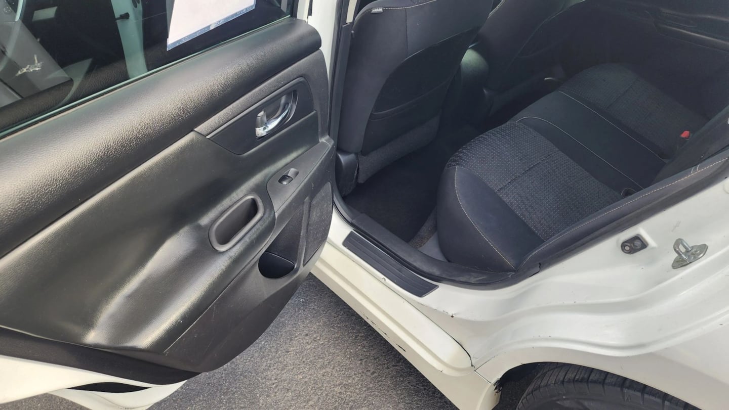 Photo 12 of this Nissan Altima