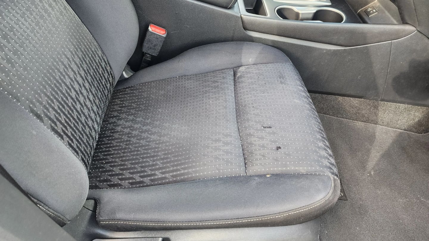 Photo 17 of this Nissan Altima